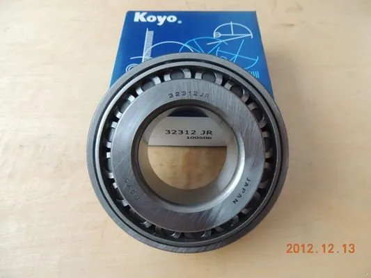 Koyo Tapered Roller Bearing 30213 Direct Sale Manufacturer 30213 Single Row Automotive Generators 30213 pictures & photos