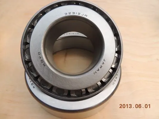Koyo Tapered Roller Bearing 30213 Direct Sale Manufacturer 30213 Single Row Automotive Generators 30213 pictures & photos