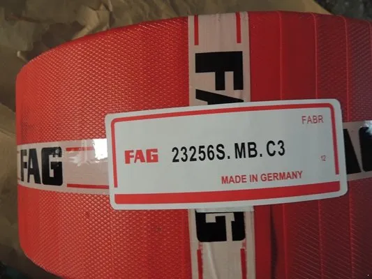 F a G High Quality Deep Groove Ball Bearings 6201 6202 6008 6208 6209 6205 6012 Zz 2RS C3 Ball Bearings pictures & photos